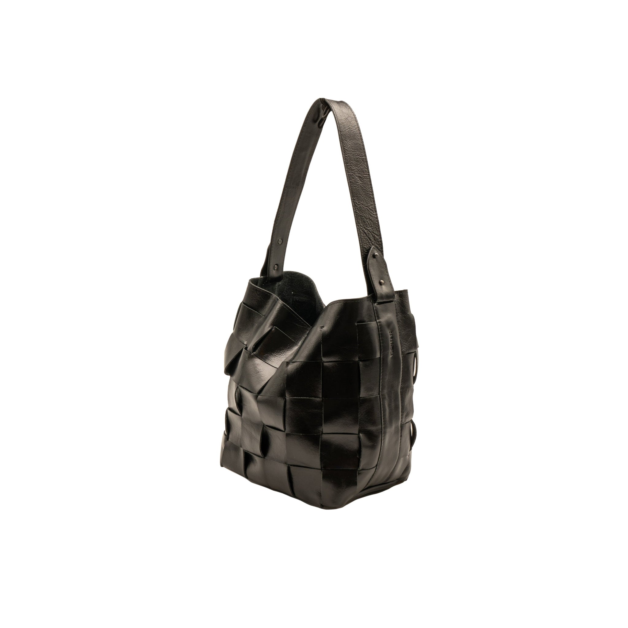COYOTE BLACK