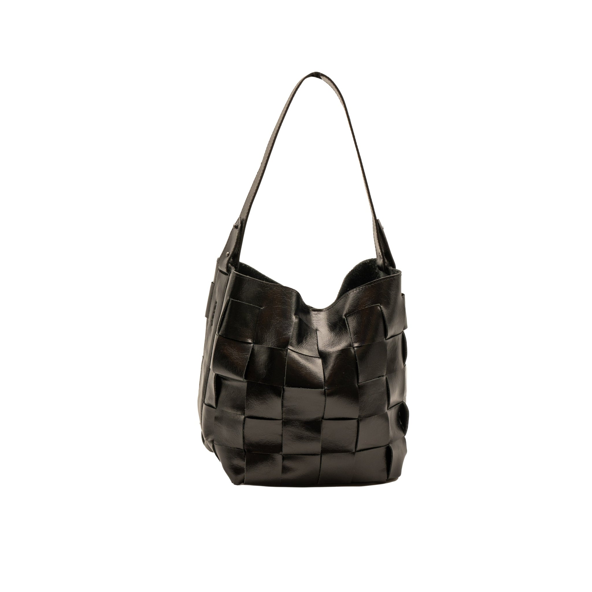COYOTE BLACK